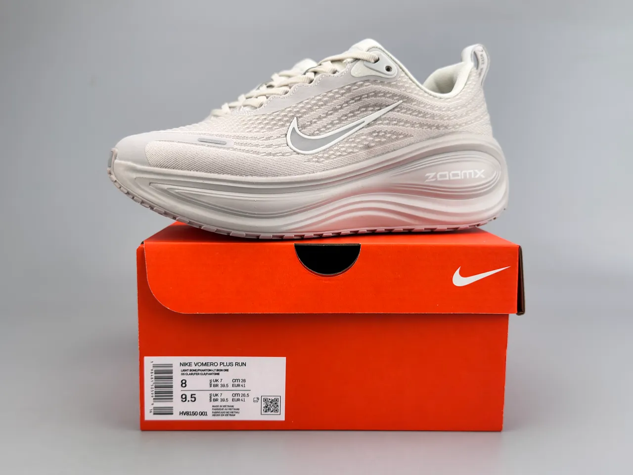 Nike Beige White Engineered Knit Upper Sculpted ZoomX Midsole Running Shoes 4