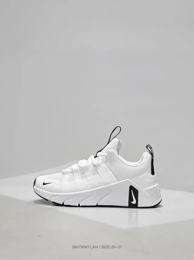 Nike Black and White Lifestyle Sneaker 4
