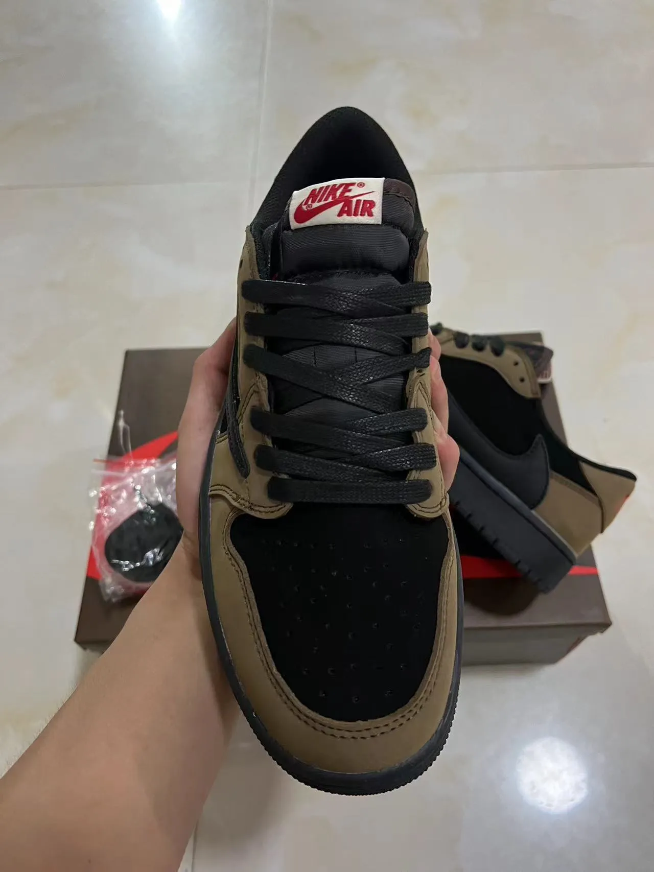 Nike Black Brown Low-Top Layered Leather-Suede Upper Lifestyle Sneakers 3