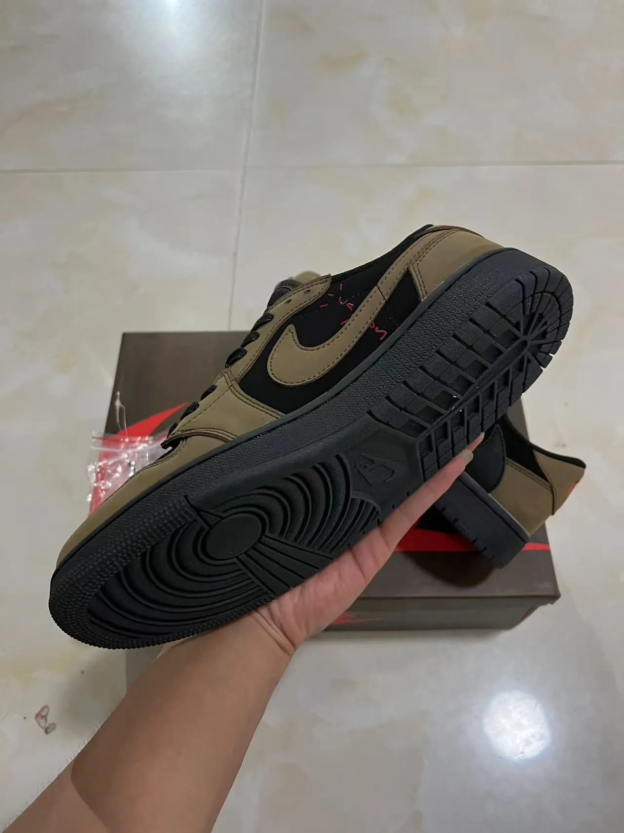 Nike Black Brown Low-Top Layered Leather-Suede Upper Lifestyle Sneakers 6