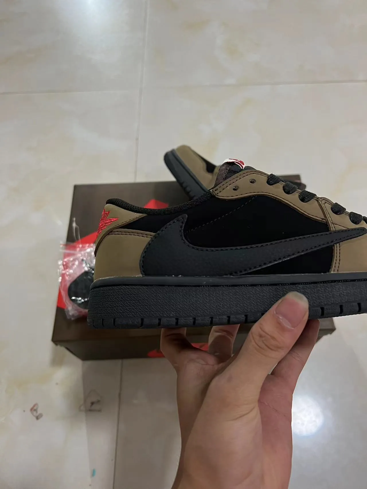 Nike Black Brown Low-Top Layered Leather-Suede Upper Lifestyle Sneakers 7