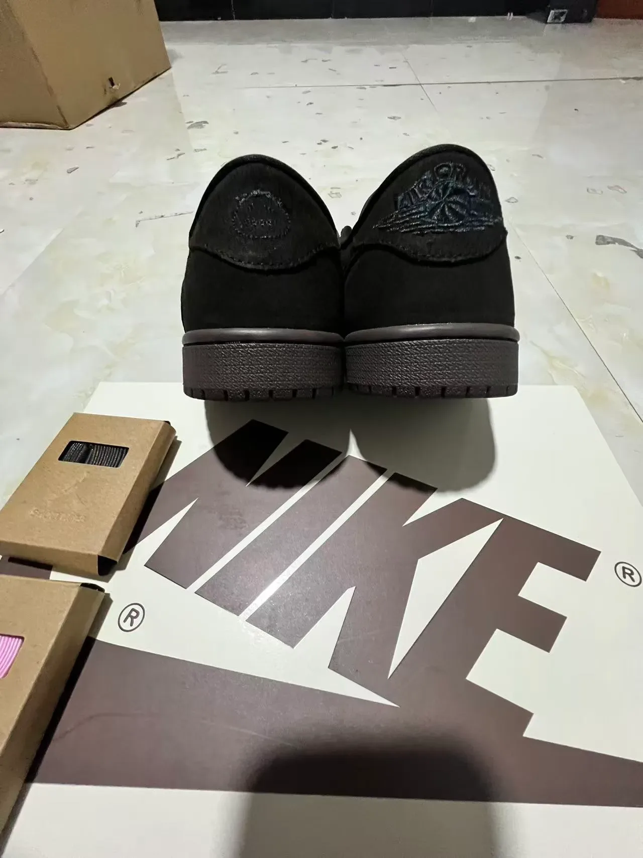 Nike Black Brown Suede And Leather Panel Construction Asymmetrical Overlay Design Lifestyle Sneakers 9