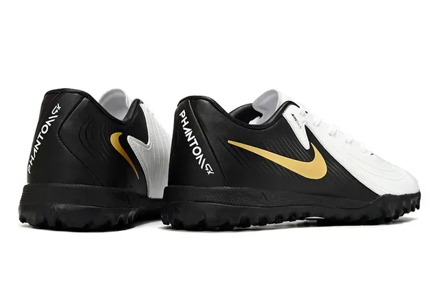 Nike Chaussures de football turf noir et or à tige synthétique de coupe basse 5