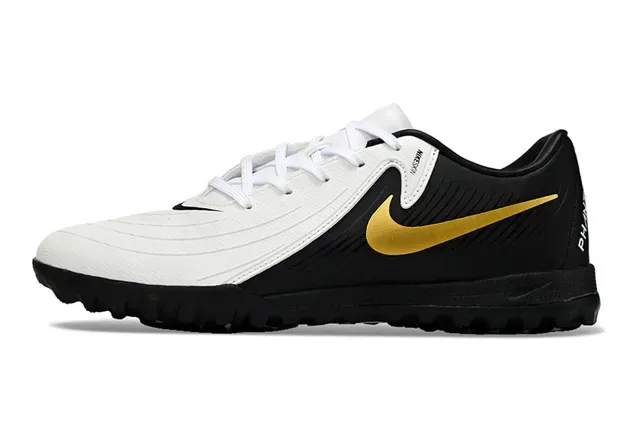 Nike Chaussures de football turf noir et or à tige synthétique de coupe basse 7