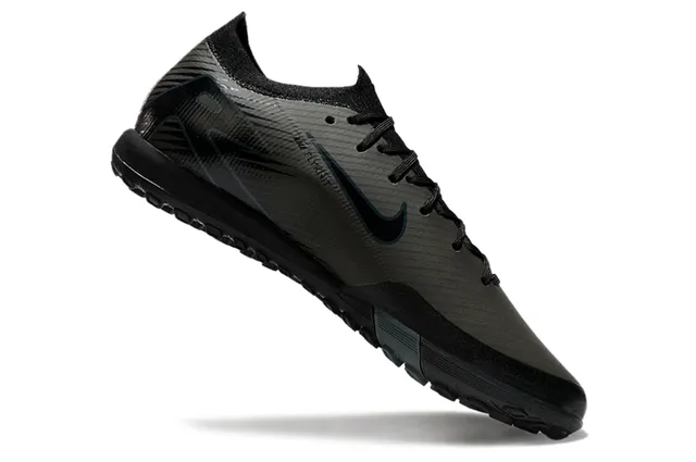 Nike Noir Gris Coupe-basse Tige Synthétique Col Ajustement Dynamique Chaussures de football intérieur 2