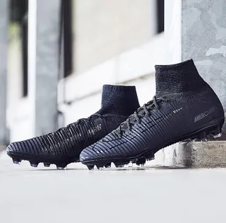 Nike Negro Alto Corte Cuello Calcetín Texturizado Sintético Upper Firm-Ground Zapatos de Fútbol 11
