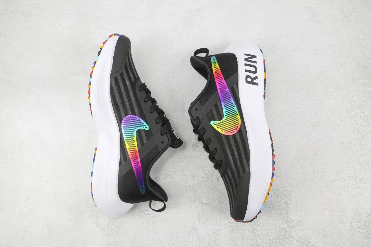 Nike Black Multicolor Engineered Mesh Upper Iridescent Rainbow Swoosh Running Shoes 9