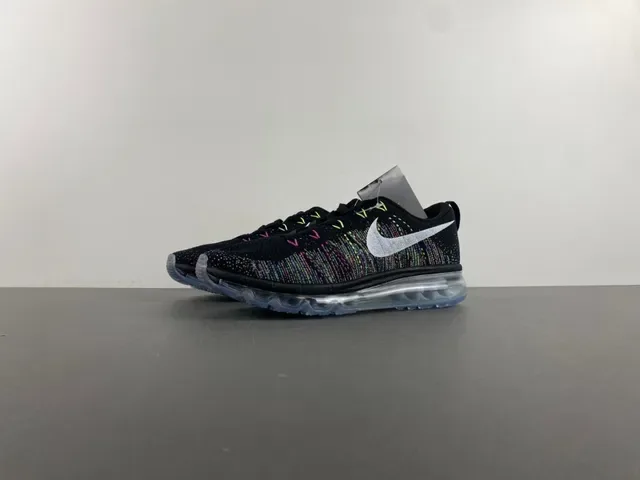 Nike Tênis de Corrida Preto Multicolor Flyknit Upper Full-Length Visible Air Unit 10
