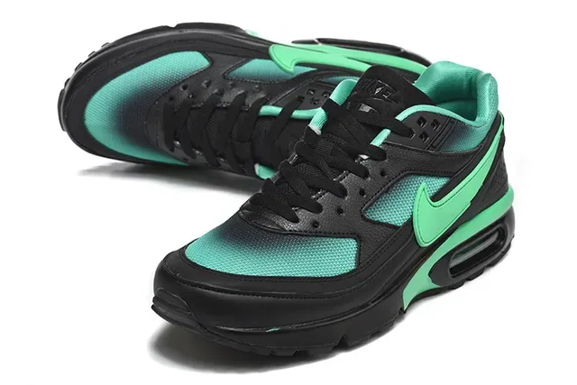 Nike Black Navy Low-Top Layered Mesh-Synthetic Upper Lifestyle Sneakers 22
