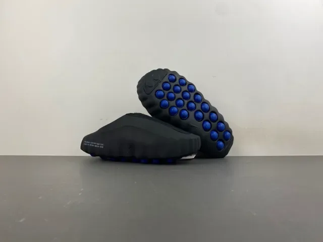 Nike Black Navy Molded Rubber Sole Perforated Side Panel Slippers 11