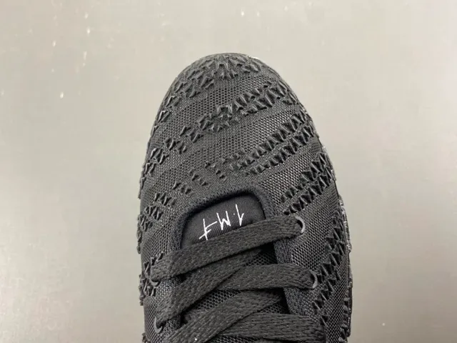 Nike Chaussures de basket noir argent maille supérieure semelle géométrique 5