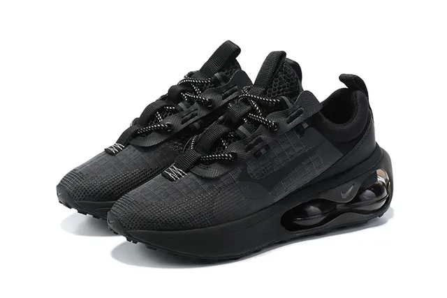 Nike Black Transparent Monochrome Mesh Upper Visible Heel Air Unit Lifestyle Sneakers 3