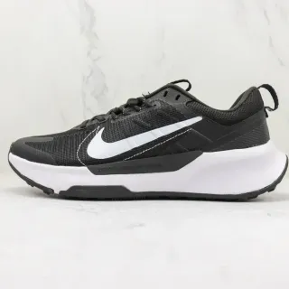 Nike Preto Branco Malha Superior Swoosh Lifestyle Tênis