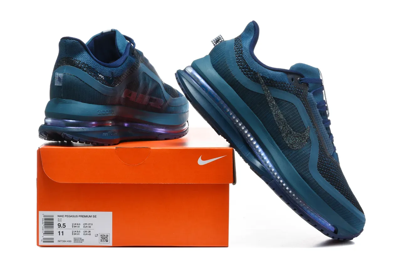 Nike Blue Navy Engineered Knit Upper Full-Length Visible Air Unit Sneakers 3
