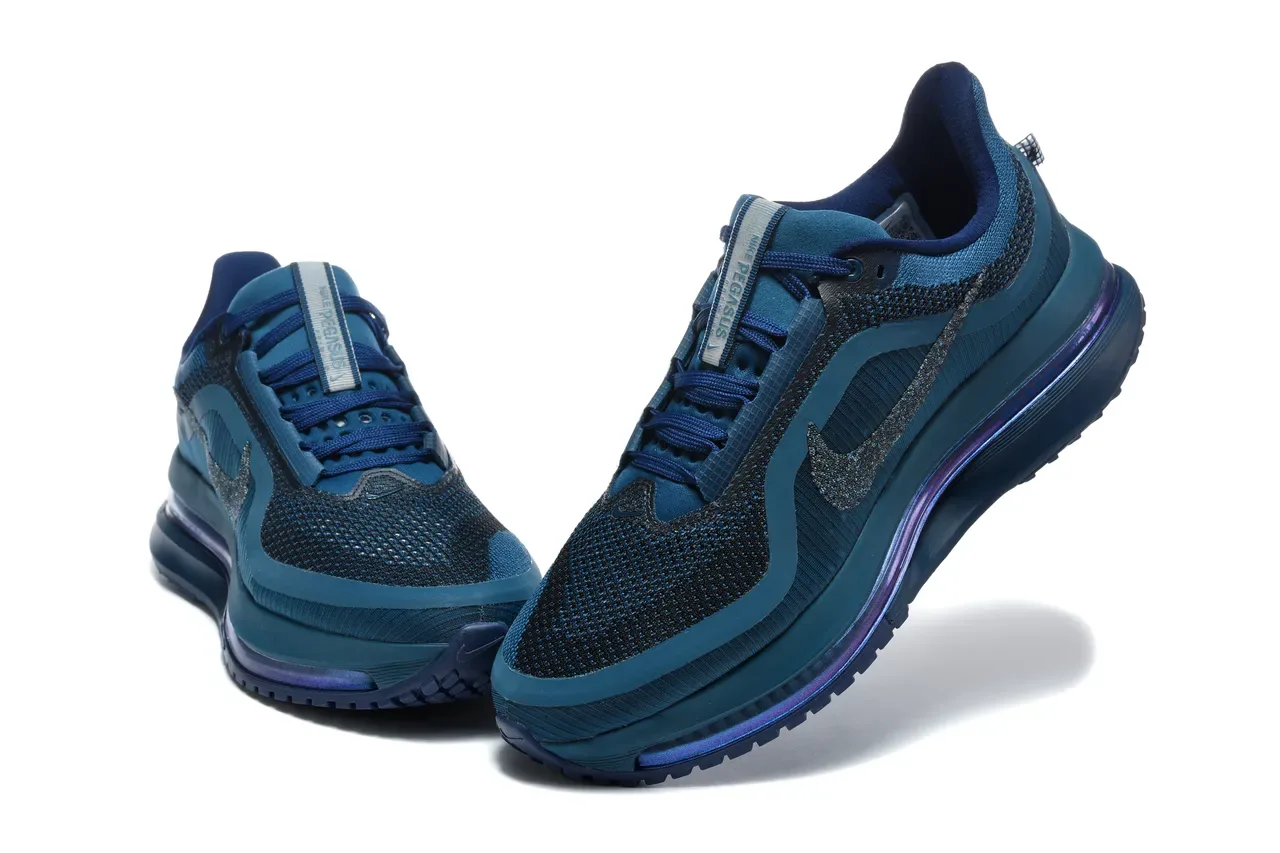 Nike Blue Navy Engineered Knit Upper Full-Length Visible Air Unit Sneakers 8