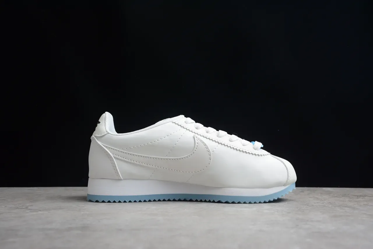 Nike Cortez সাদা ও হালকা নীল লাইফস্টাইল স্নিকার 13