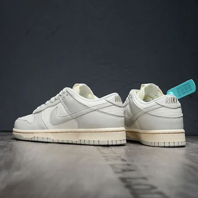 Nike Dunk Low Bone Lifestyle Sneakers 4