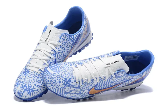 Nike Sapatos de Futebol Turf com Upper Sintético Dorado Rosa Metálico e Forro com Acentos 11