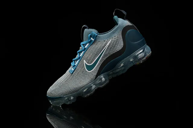 Nike Gray Blue Knit Upper Visible Air Unit Sole Lifestyle Sneakers 4