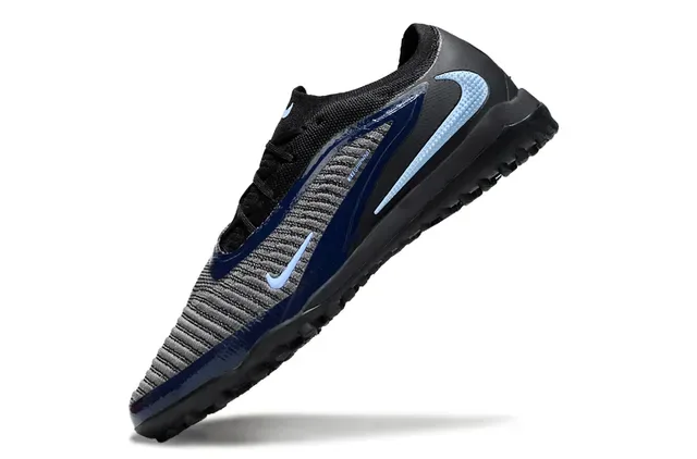 Nike Gripknit Preto/Azul Chuteiras de futebol turf com construção de upper em knit 3