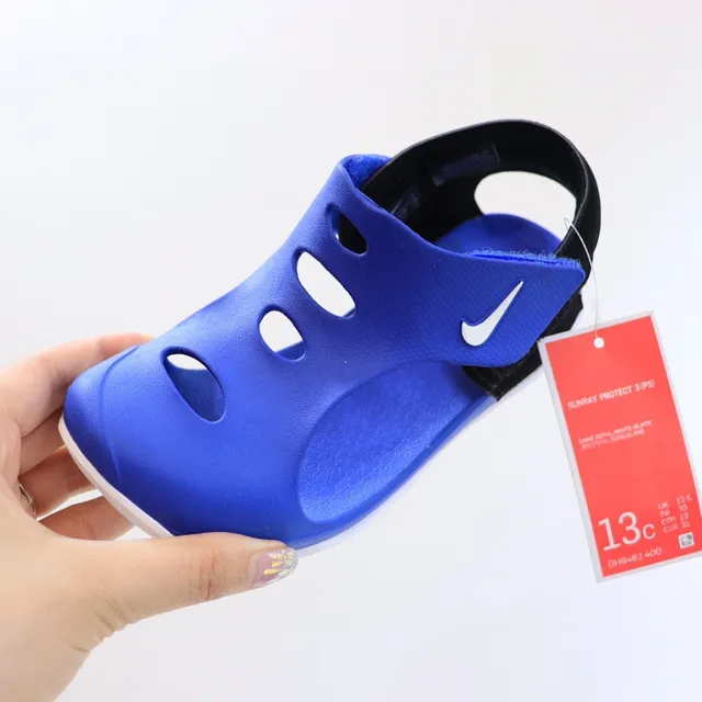 Nike Kids Kawa-style sandálias casuais rosa e preto 17