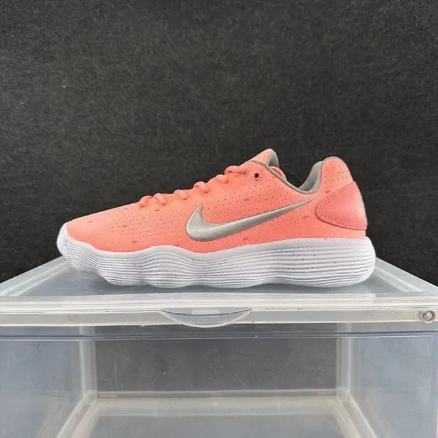 Nike LunarEpic Low Flyknit Coral Pink White Lifestyle Sneakers 2