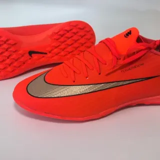 Nike Orange Gold Low-Cut Flyweave Upper Indoor Soccer Shoes