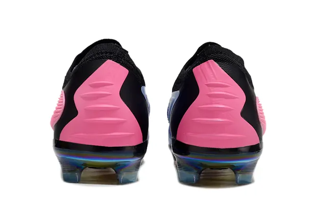 Nike Phantom GT Black Pink Low-Cut Knit Upper Asymmetric Synthetic Overlay Firm-Ground Soccer Shoes 4