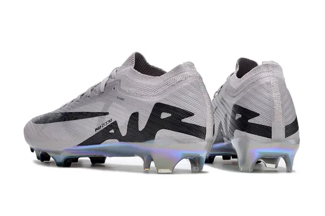 Nike Phantom GT Gris Noir Upper Tricot Sola Holographique FG Chaussures de Football 4