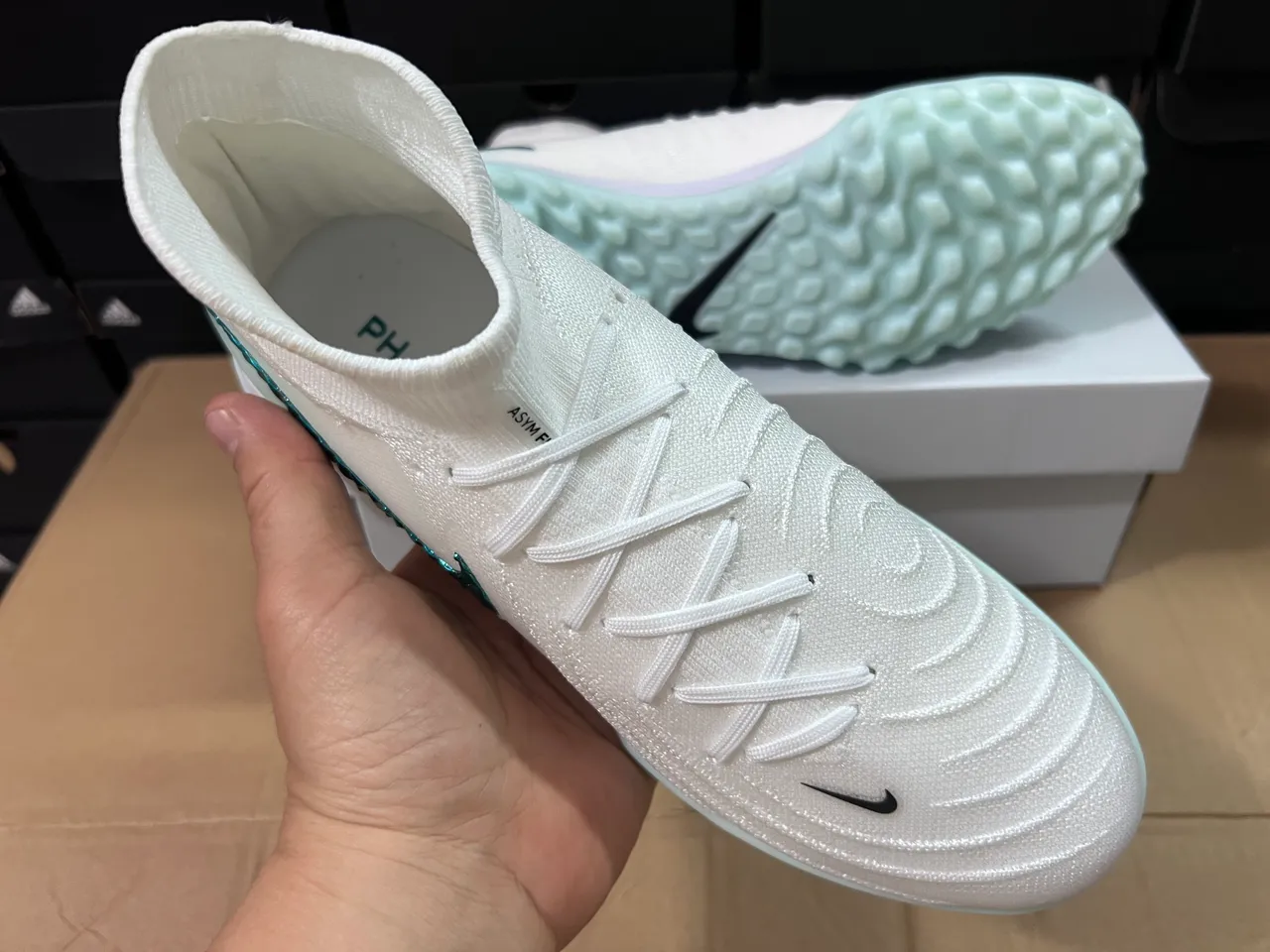Nike Phantom GT Turf Chaussures de football Turf Blanc Mint Teal Faceted Swoosh Turf 7