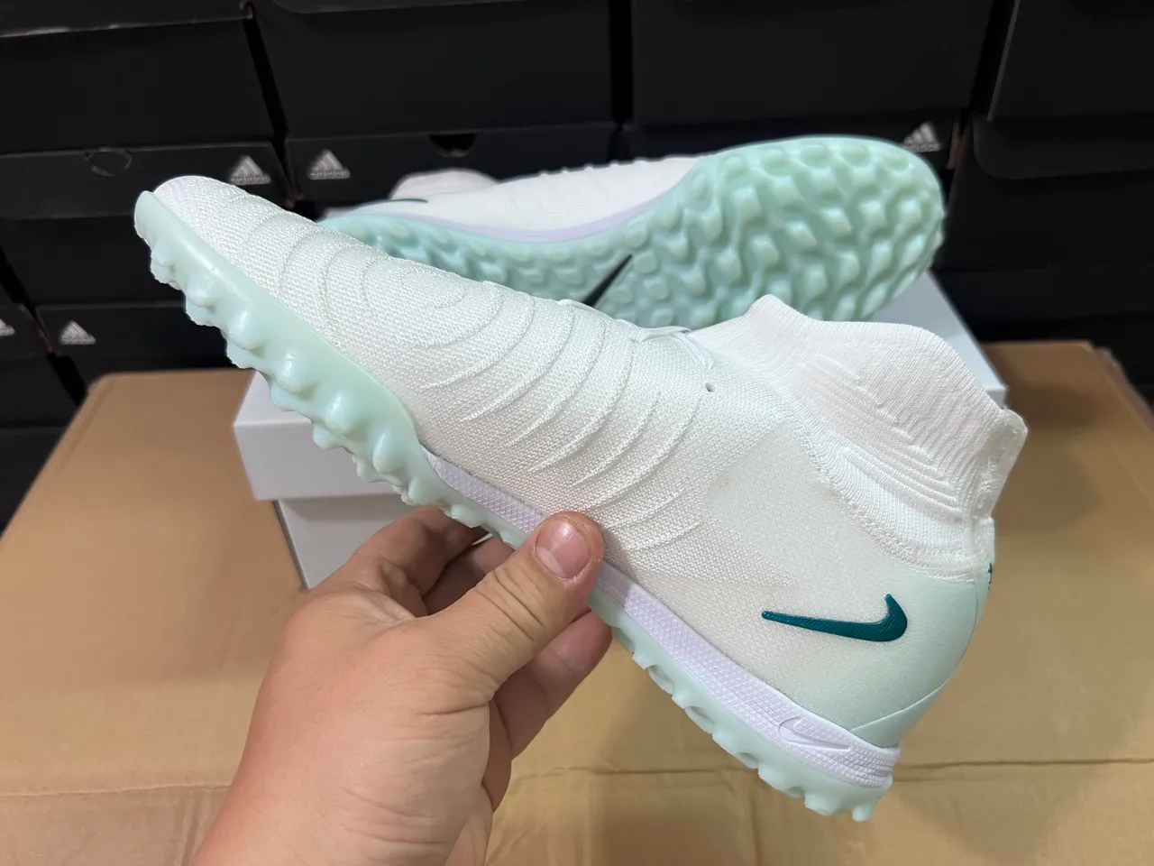 Nike Phantom GT Turf Chaussures de football Turf Blanc Mint Teal Faceted Swoosh Turf 8