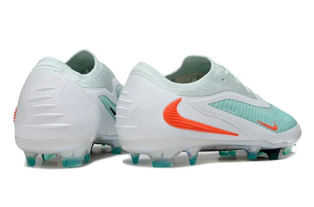 Nike Phantom GT White Green Low-Cut Knit Upper Asymmetric Lacing Firm-Ground Soccer Shoes 5