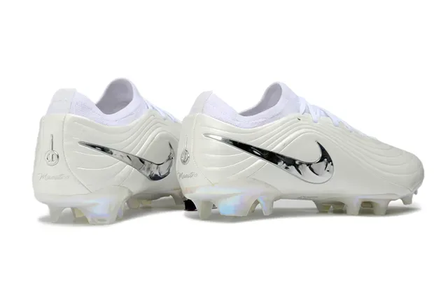 Nike Phantom GT Blancs Iridisents Chaussures de Football pour Terrain Ferme 5