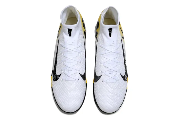 Nike Phantom GT Blanc Jaune Flyknit Partie supérieure Col de chaussette Haut Terrain de jeu Chaussures de football 2