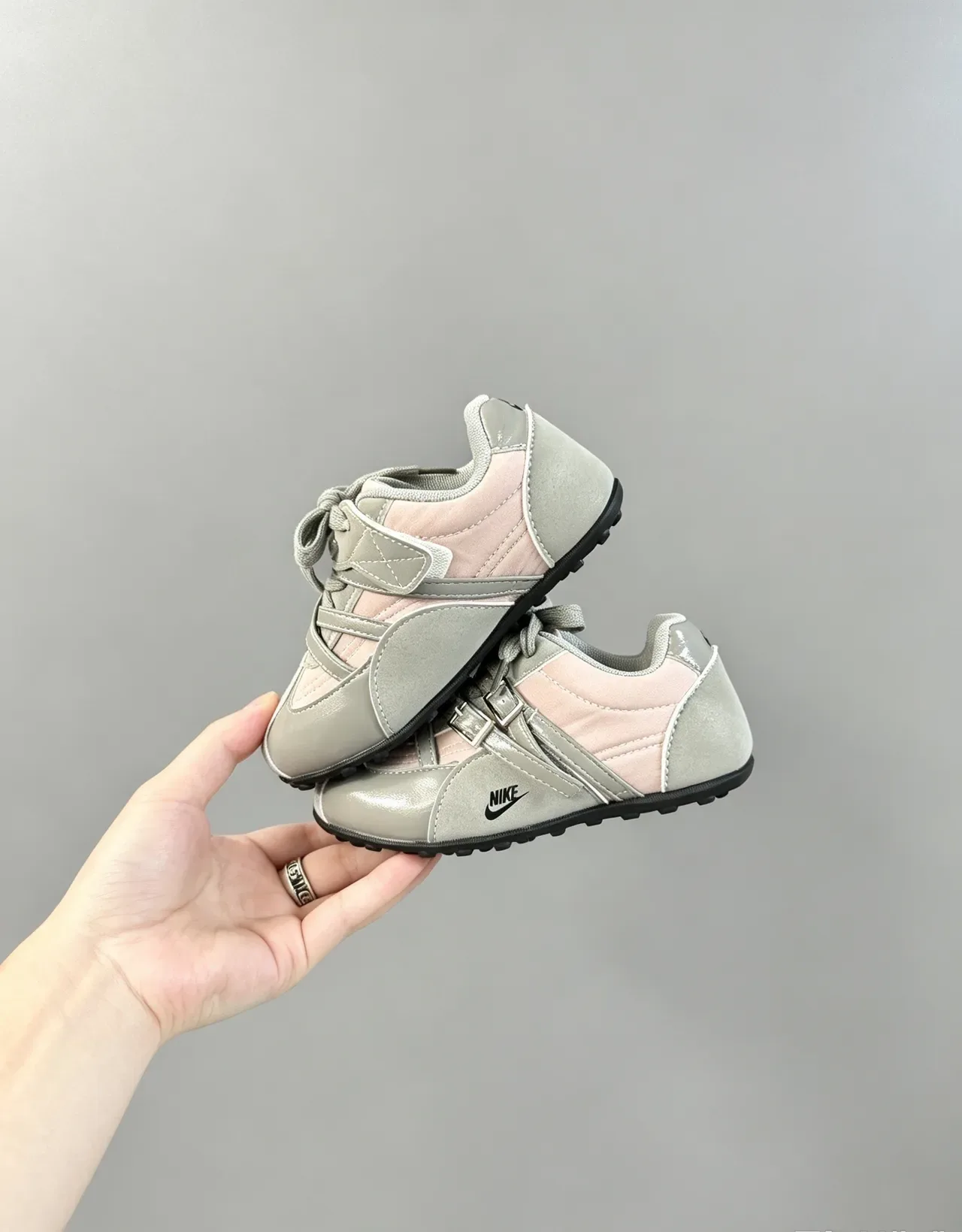 Nike Pink Gray Dual-Buckle Strap Closure Layered Synthetic Overlays Sneakers 11