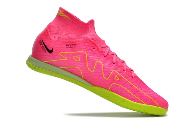 Nike Chaussures de soccer indoor à col de chaussette rose et vert Flyknit upper 2