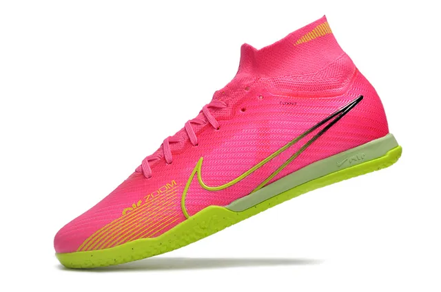 Nike Chaussures de soccer indoor à col de chaussette rose et vert Flyknit upper 3