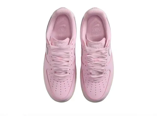 Nike Pink Low-Top Monochromatic Lifestyle Sneakers 4
