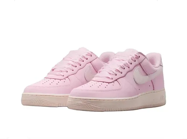 Nike Pink Low-Top Monochromatic Lifestyle Sneakers 5
