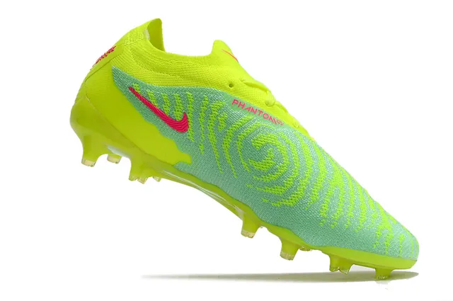 Nike rose multicolor Flyknit Upper avec accents jaune néon Firm-Ground chaussures de soccer 10