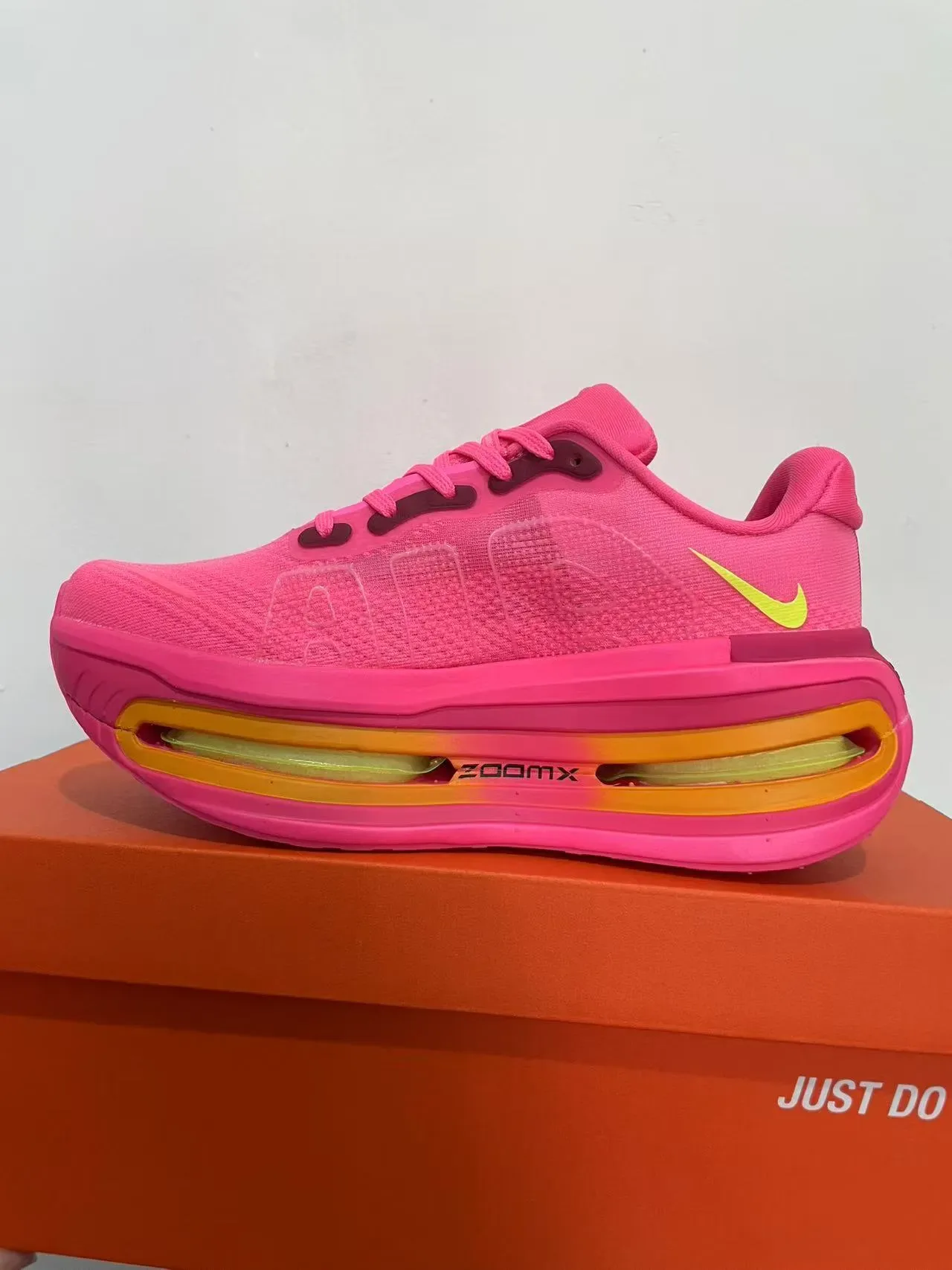 Nike Pink Orange Knit Upper Full-Length Air Zoom Unit Sneakers 5