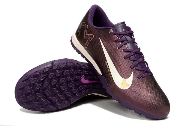 Nike Violet et Or Chaussures de Football Turf Haut en Tricot Lacets Asymétriques 4