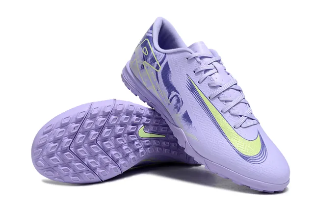 Nike Chaussures de football turf à coupe basse avec upper en maille synthétique violet et vert 8