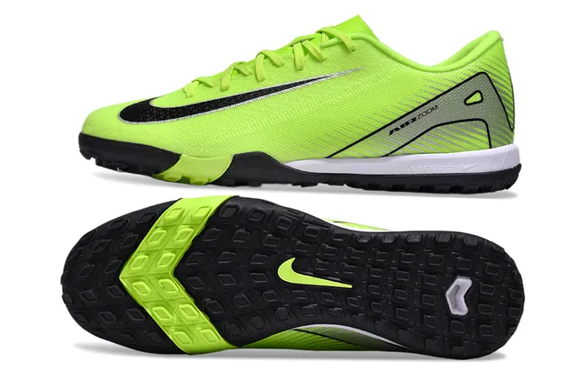 Nike Chaussures de football turf à coupe basse avec upper en maille synthétique violet et vert 14