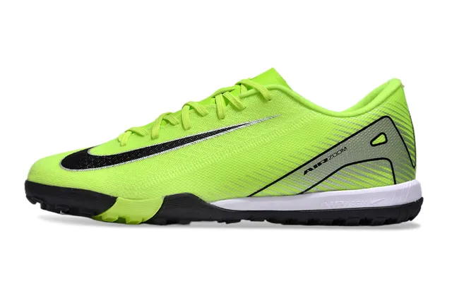 Nike Chaussures de football turf à coupe basse avec upper en maille synthétique violet et vert 15
