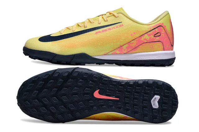 Nike Chaussures de football turf à coupe basse avec upper en maille synthétique violet et vert 20