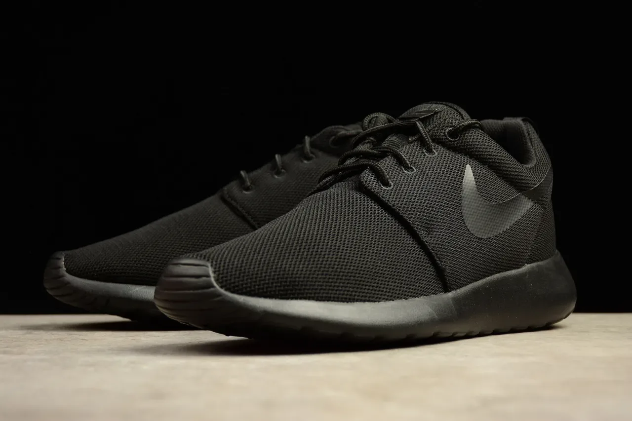 Nike Roshe One Black Lifestyle Sneakers 6