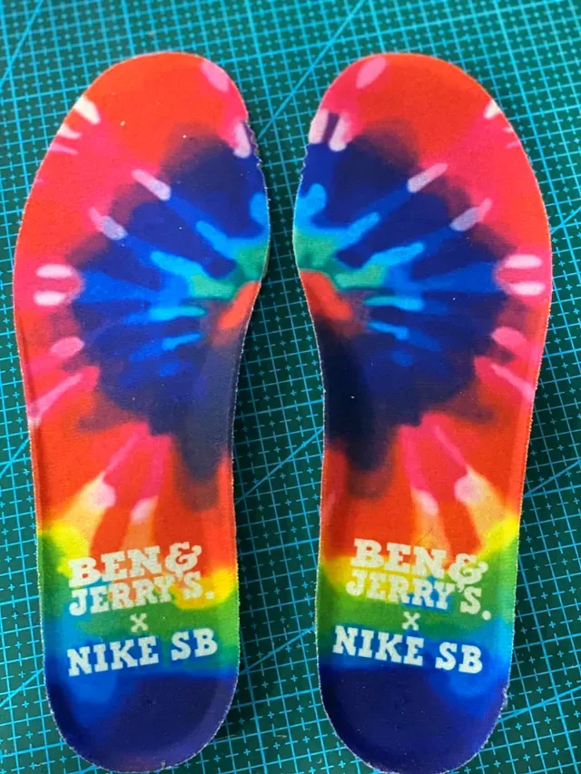 Nike SB Dunk Low Cow Print Rainbow Skateboard Shoes 2
