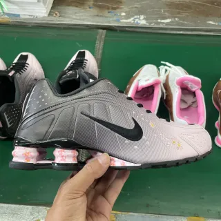 Nike Shox Lightweight Pink Gray Floral Embroidery Lifestyle Sneakers