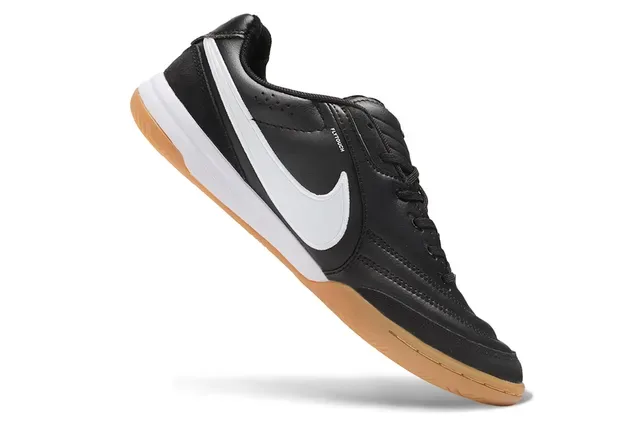 Nike Tiempo Black White Leather Upper Low-Top Indoor Soccer Shoes 2